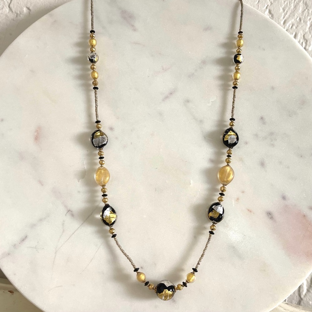 Art glass bead necklace. - Picture 4 of 6